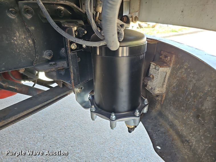 image for item DQ8603 2010 Freightliner Busings Class M2 Crew Cab flatbed truck