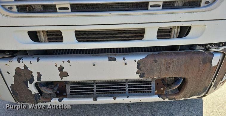 image for item DQ8603 2010 Freightliner Busings Class M2 Crew Cab flatbed truck