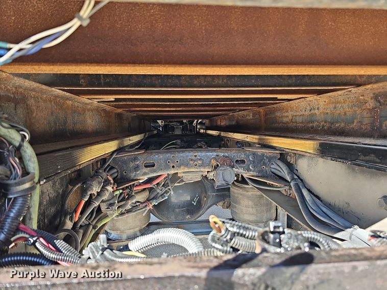 image for item DQ8603 2010 Freightliner Busings Class M2 Crew Cab flatbed truck