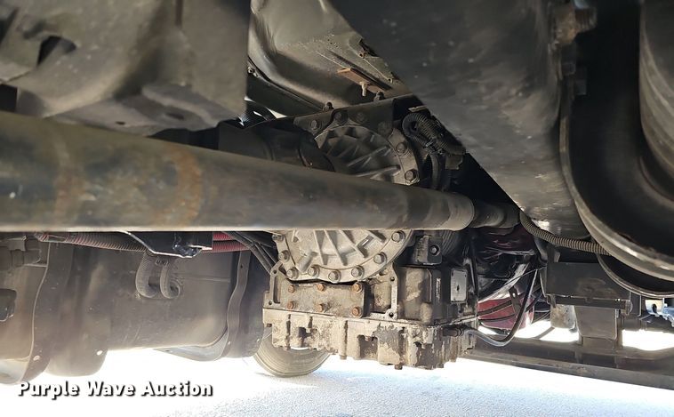 image for item DQ8603 2010 Freightliner Busings Class M2 Crew Cab flatbed truck