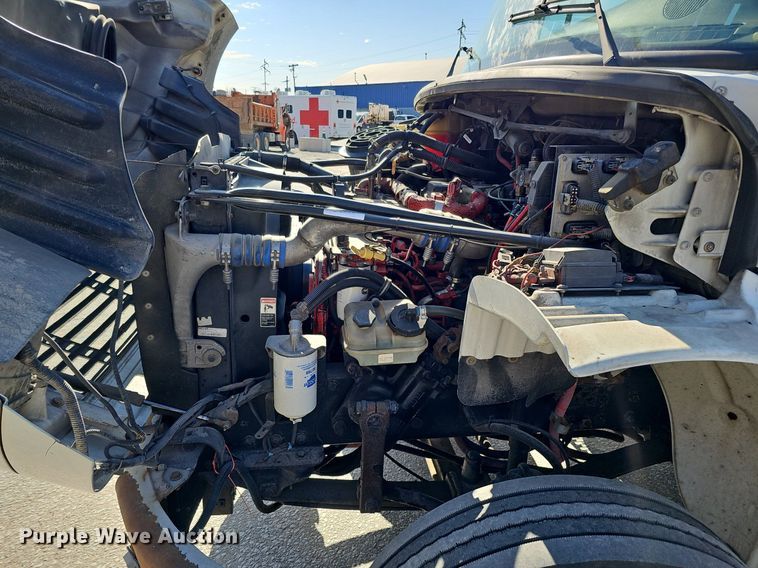 image for item DQ8603 2010 Freightliner Busings Class M2 Crew Cab flatbed truck