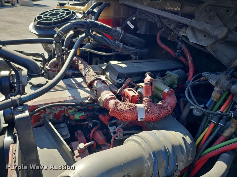 image for item DQ8603 2010 Freightliner Busings Class M2 Crew Cab flatbed truck