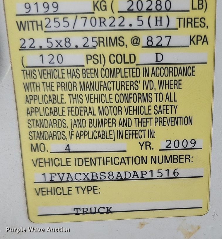 image for item DQ8603 2010 Freightliner Busings Class M2 Crew Cab flatbed truck