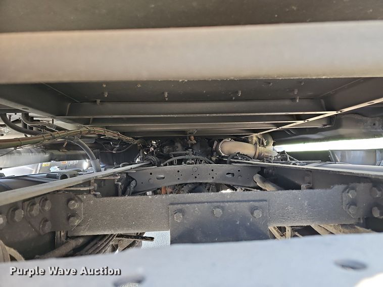 image for item DQ8607 2015 Freightliner Cascadia Evolution semi truck