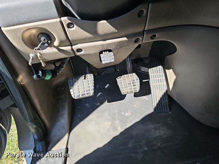 image for item DQ8607 2015 Freightliner Cascadia Evolution semi truck