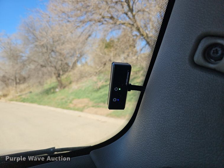 image for item DQ8607 2015 Freightliner Cascadia Evolution semi truck