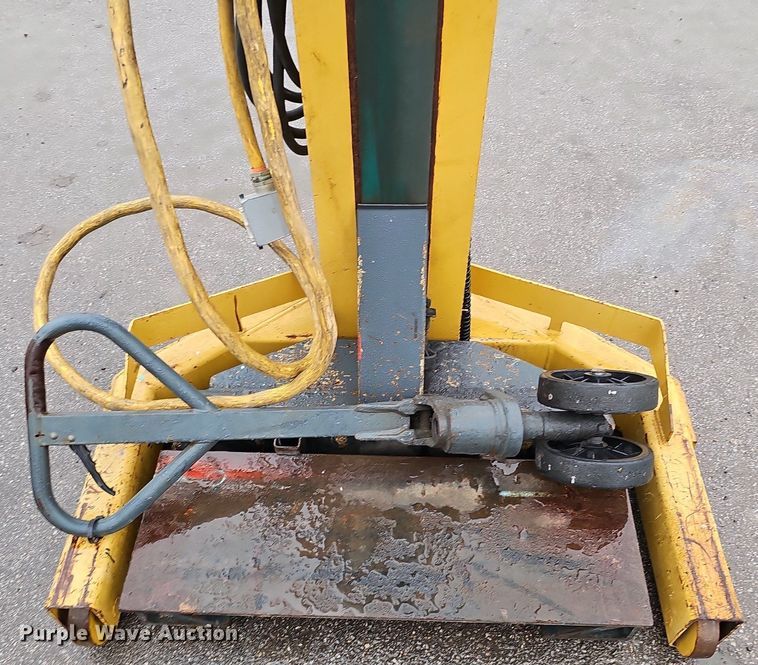 image for item DQ8662 2001 Sefac 1200M65  four post automotive lift