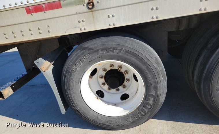 image for item DR7904 2001 Trailmobile dry van trailer