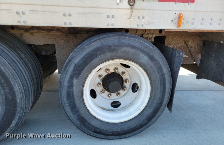 image for item DR7904 2001 Trailmobile dry van trailer