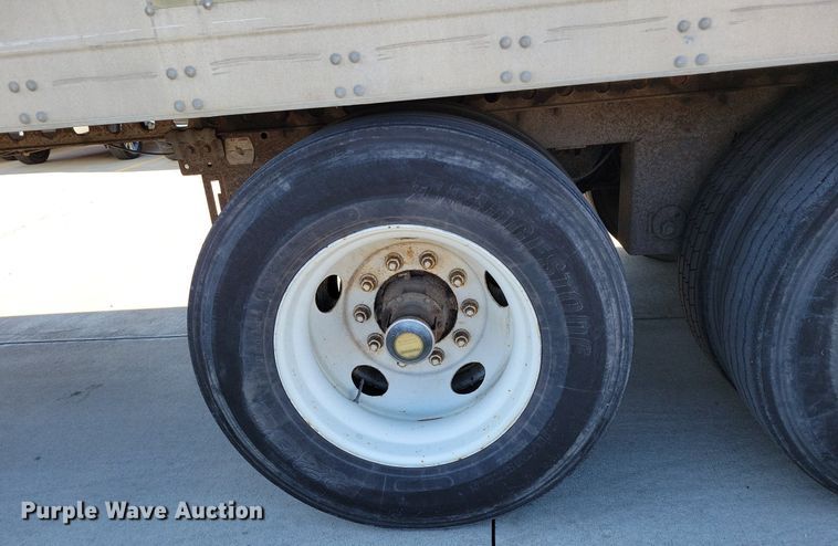 image for item DR7904 2001 Trailmobile dry van trailer