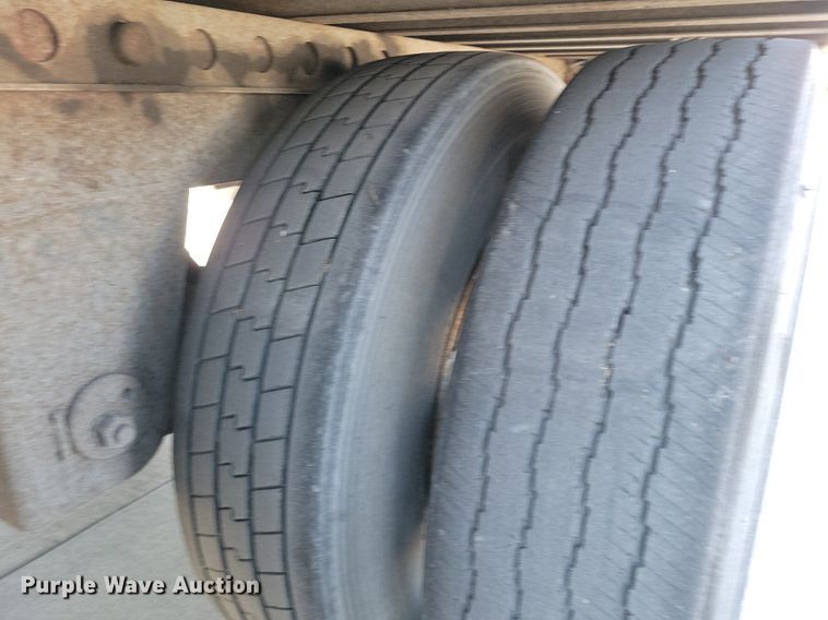 image for item DR7904 2001 Trailmobile dry van trailer