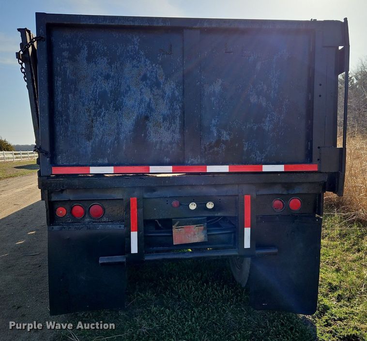 image for item DR8544 1974 Transcraft TH40 scrap trailer