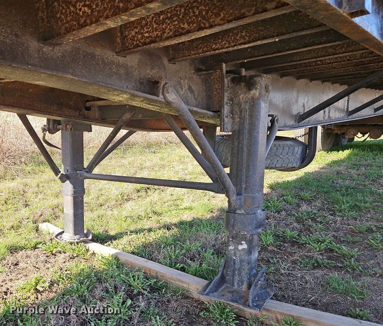 image for item DR8544 1974 Transcraft TH40 scrap trailer