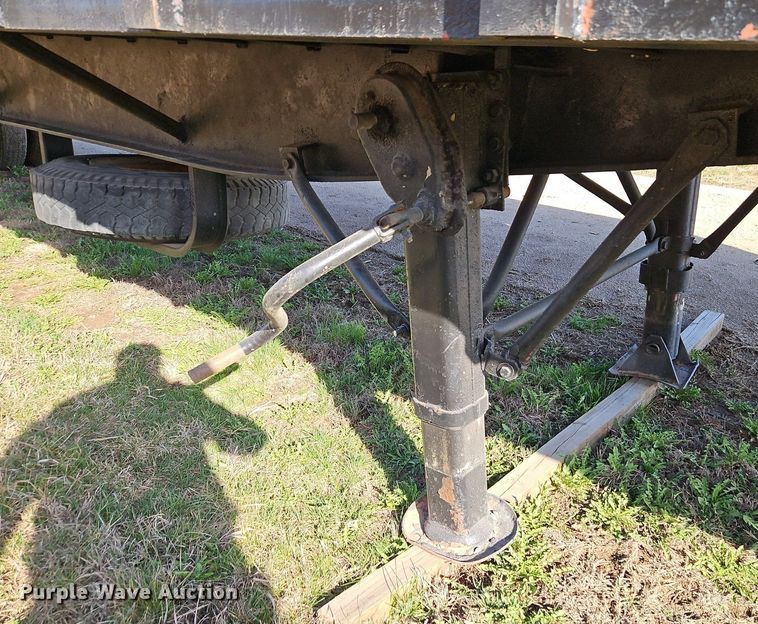 image for item DR8544 1974 Transcraft TH40 scrap trailer