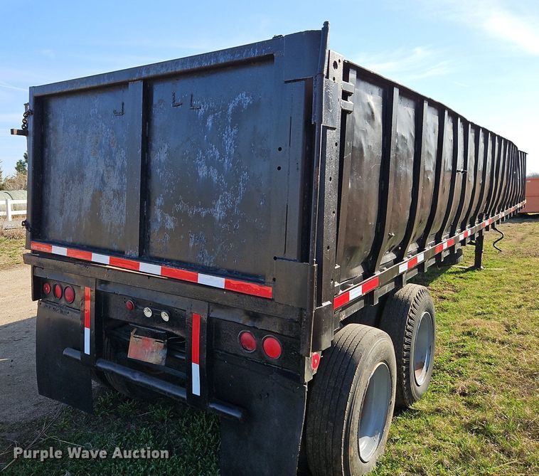 image for item DR8544 1974 Transcraft TH40 scrap trailer