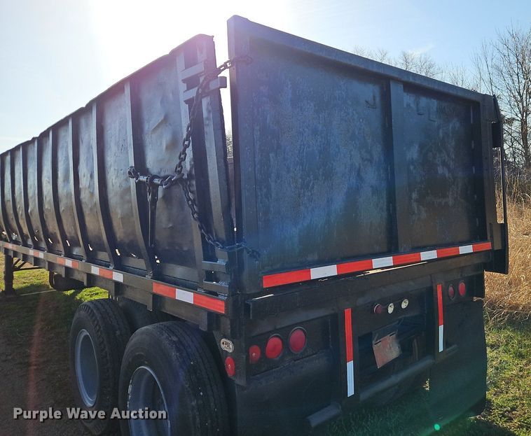 image for item DR8544 1974 Transcraft TH40 scrap trailer