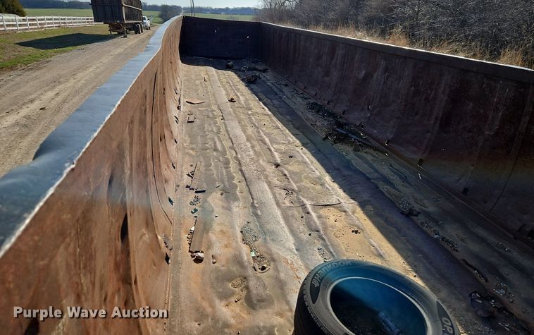 image for item DR8544 1974 Transcraft TH40 scrap trailer