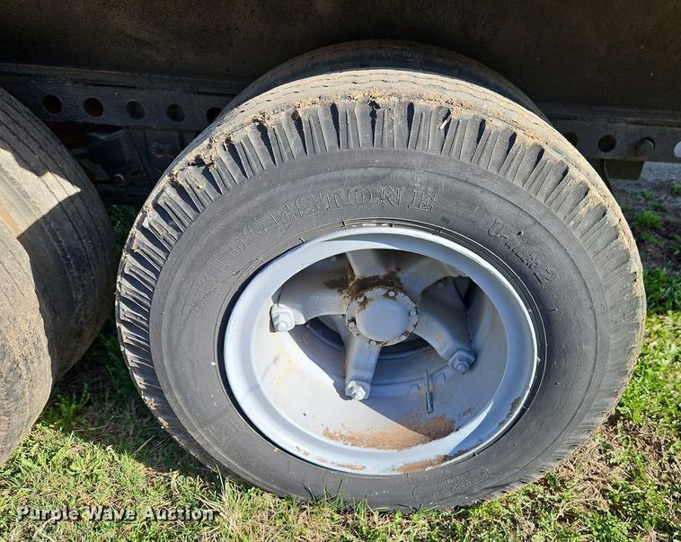 image for item DR8544 1974 Transcraft TH40 scrap trailer