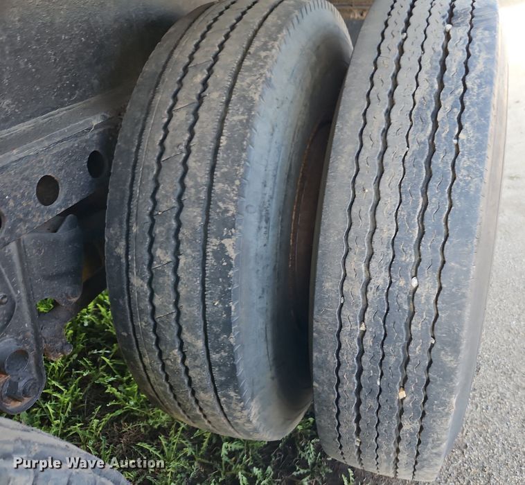 image for item DR8544 1974 Transcraft TH40 scrap trailer