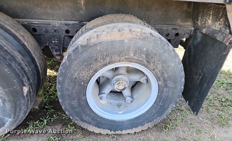 image for item DR8545 1974 Transcraft TH40 scrap trailer