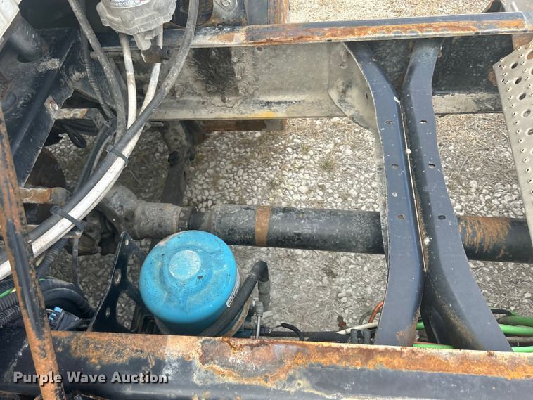 image for item DS0836 2009 International TranStar 8600 semi truck