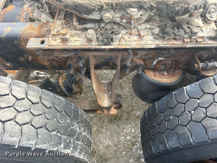 image for item DS0836 2009 International TranStar 8600 semi truck