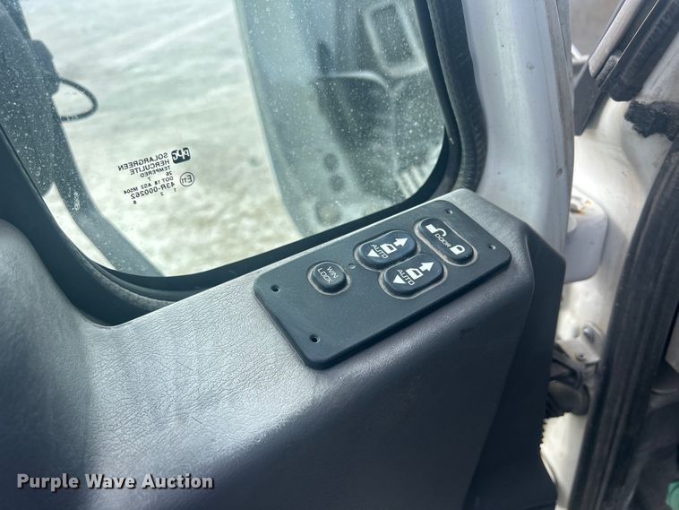 image for item DS0836 2009 International TranStar 8600 semi truck