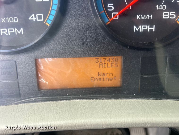 image for item DS0836 2009 International TranStar 8600 semi truck