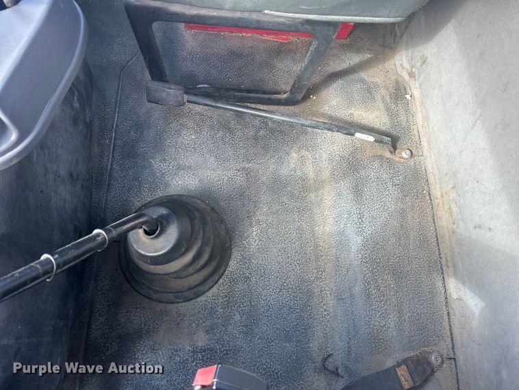 image for item DS0836 2009 International TranStar 8600 semi truck