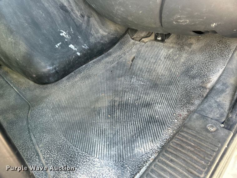 image for item DS0836 2009 International TranStar 8600 semi truck