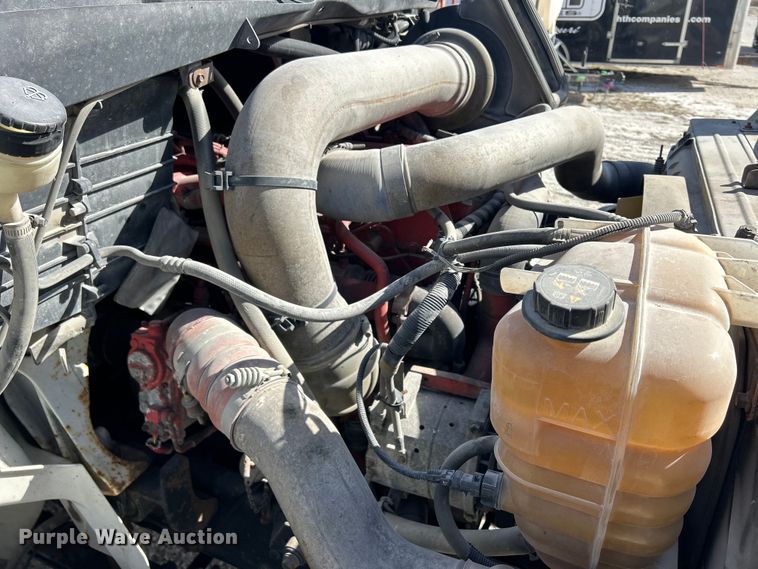 image for item DS0836 2009 International TranStar 8600 semi truck