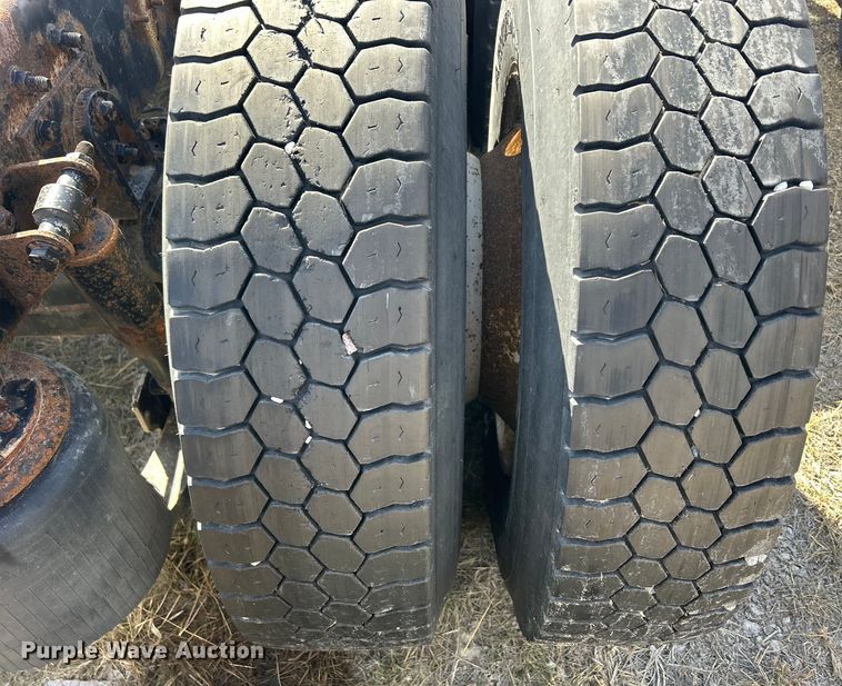 image for item DS0836 2009 International TranStar 8600 semi truck