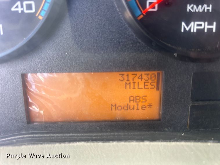 image for item DS0836 2009 International TranStar 8600 semi truck