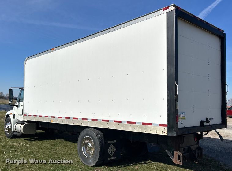 image for item DS0840 2013 International 4300M7 box truck