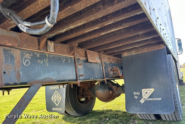 image for item DS0840 2013 International 4300M7 box truck