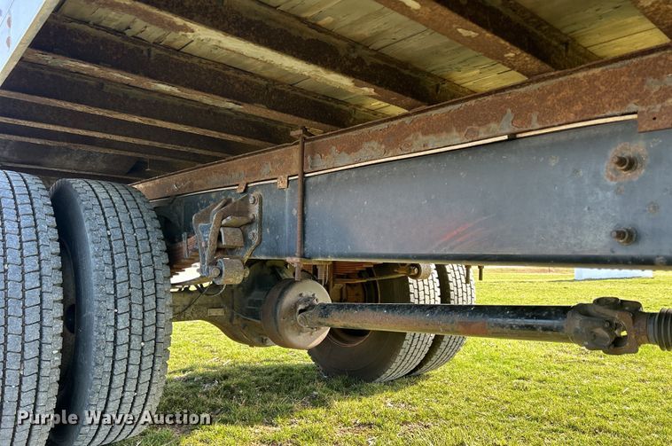 image for item DS0840 2013 International 4300M7 box truck