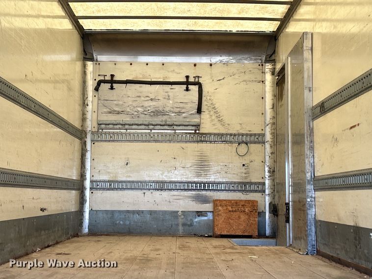 image for item DS0840 2013 International 4300M7 box truck