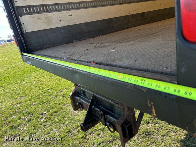 image for item DS0840 2013 International 4300M7 box truck