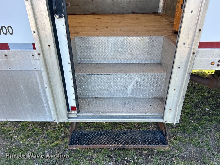 image for item DS0840 2013 International 4300M7 box truck