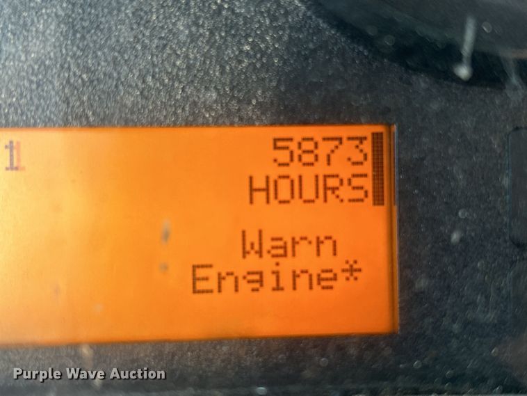 image for item DS0840 2013 International 4300M7 box truck