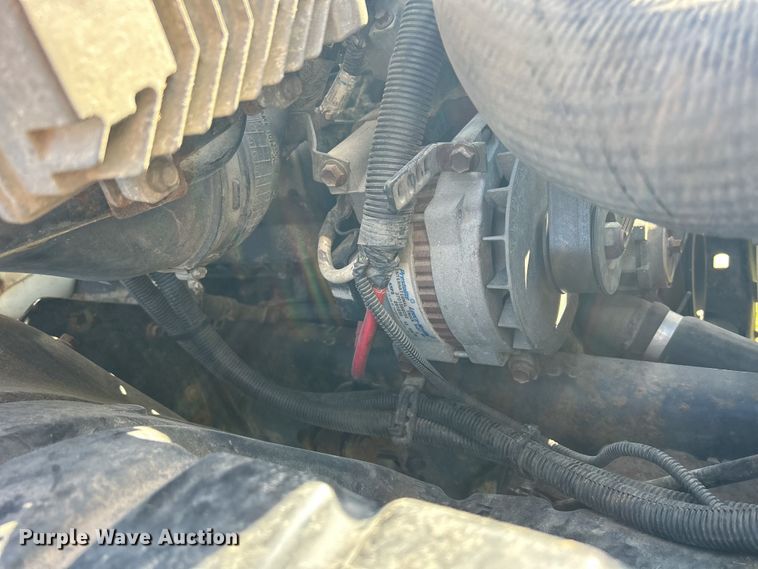 image for item DS0840 2013 International 4300M7 box truck