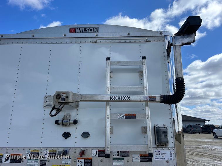 image for item DS0847 2019 Wilson  DWH-651 grain trailer