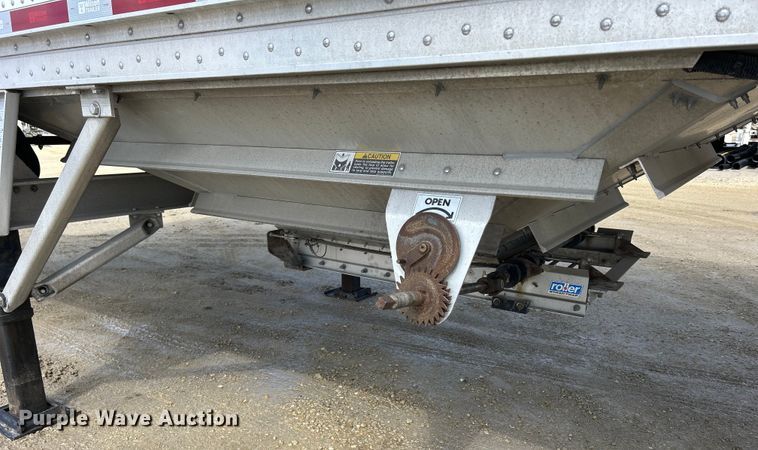 image for item DS0847 2019 Wilson  DWH-651 grain trailer