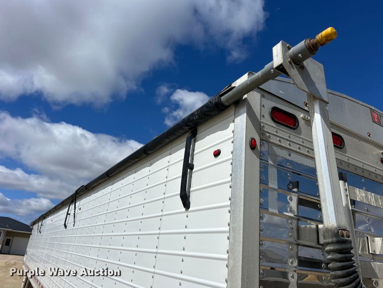 image for item DS0847 2019 Wilson  DWH-651 grain trailer