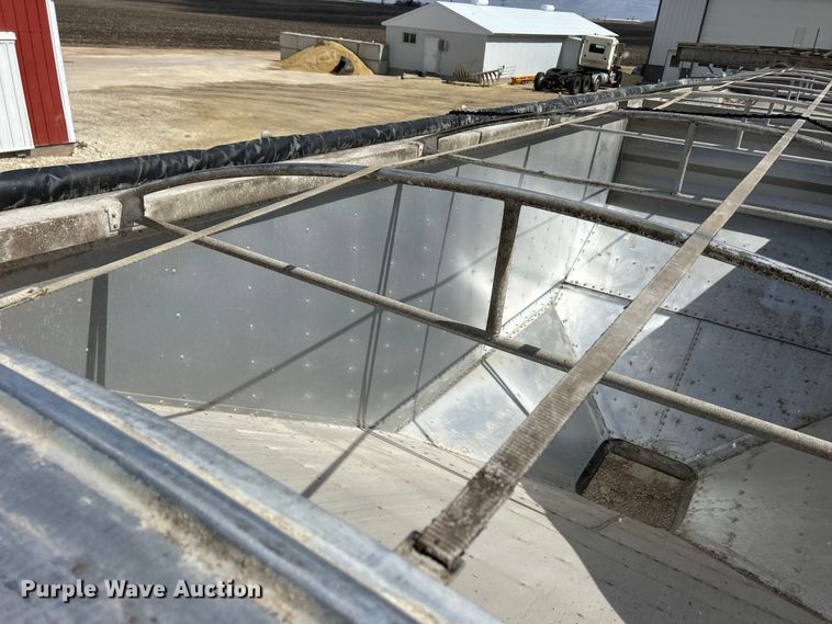 image for item DS0847 2019 Wilson  DWH-651 grain trailer