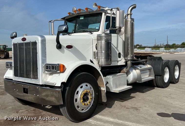 image for item DS2926 2007 Peterbilt  379 semi truck