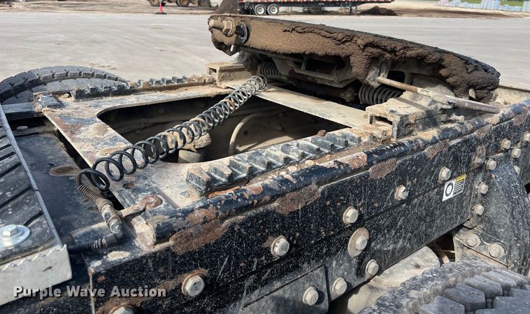 image for item DS2926 2007 Peterbilt  379 semi truck