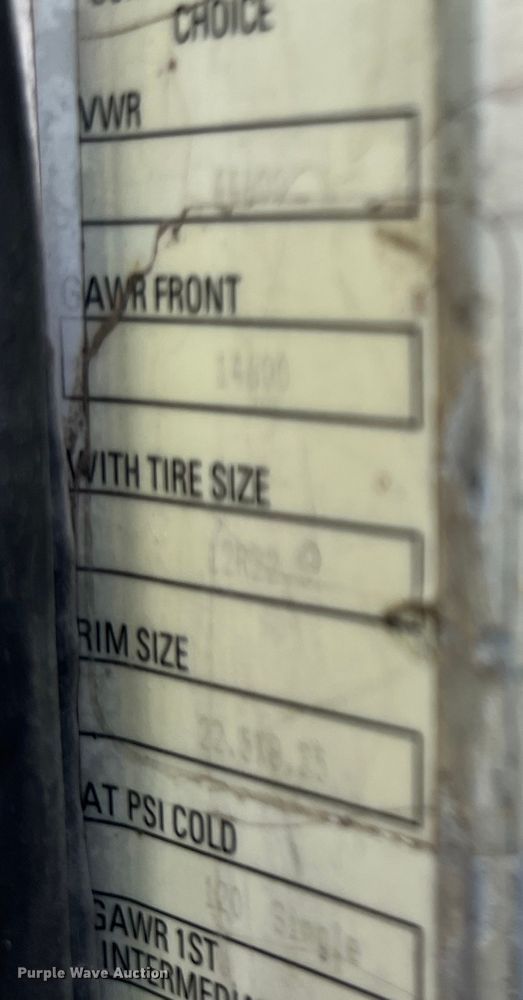 image for item DS2926 2007 Peterbilt  379 semi truck