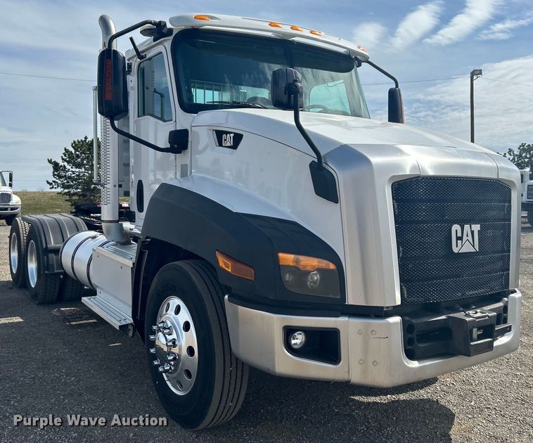 image for item EG1259 2016 Caterpillar CT660S semi truck