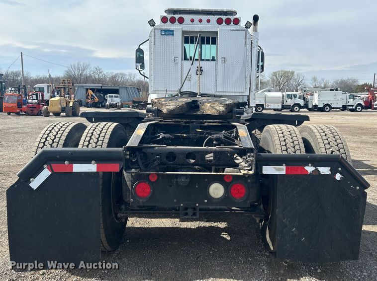 image for item EG1259 2016 Caterpillar CT660S semi truck